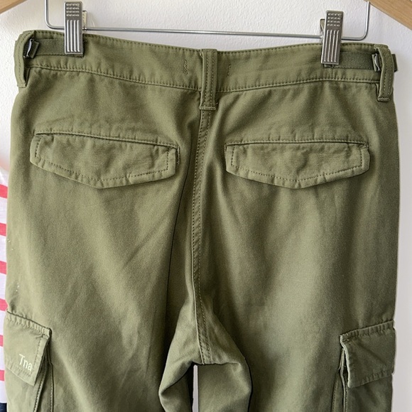 TNA Aritzia Green Cargo Pant⭐️ - Picture 7 of 13